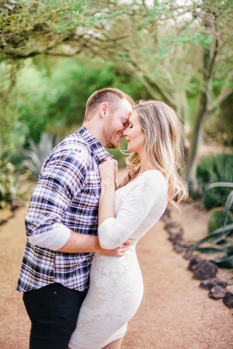 Engagement Photo Session | Scottsdale, Arizona &#8211; Botanical Gardens