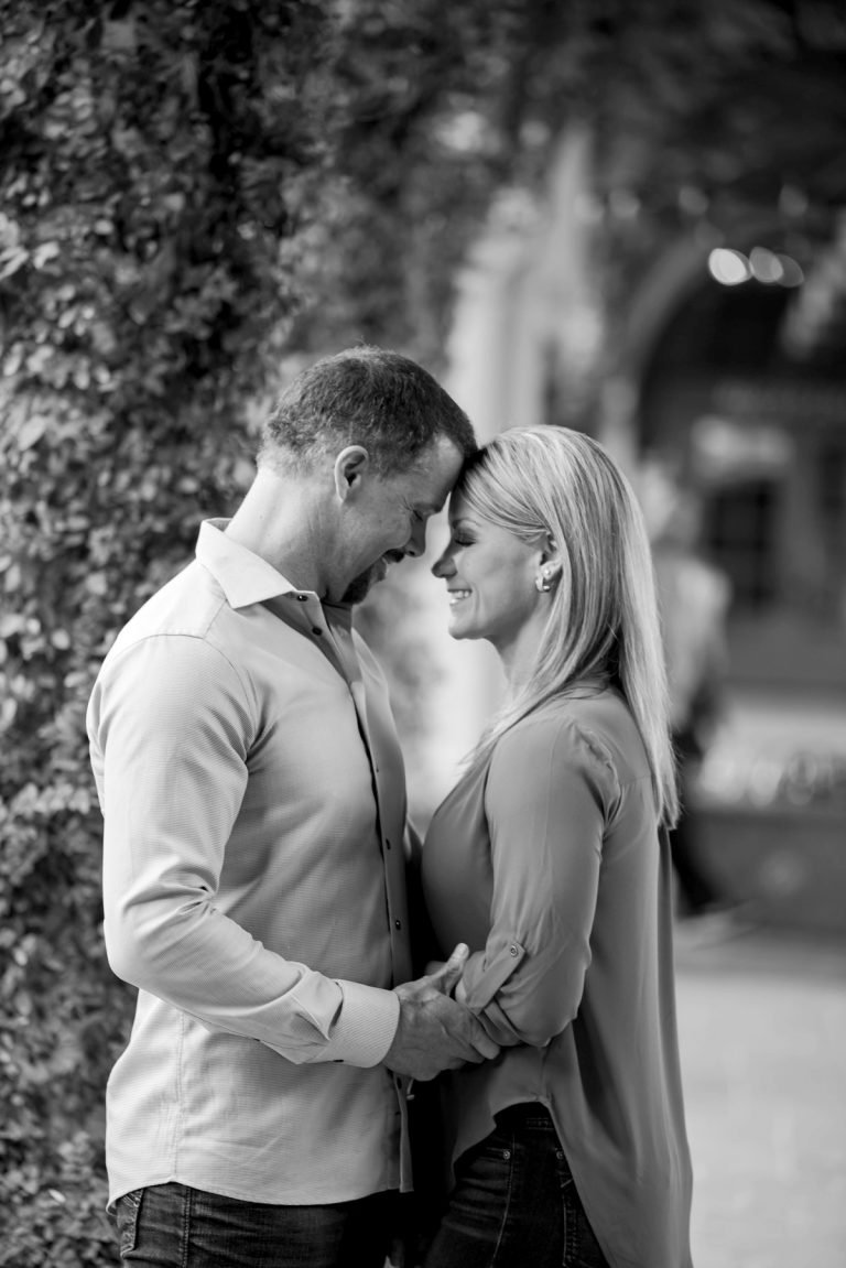 Engagement Photo Session | Arizona Engagement Photographers &#8211; Adorama Resort Scottsdale