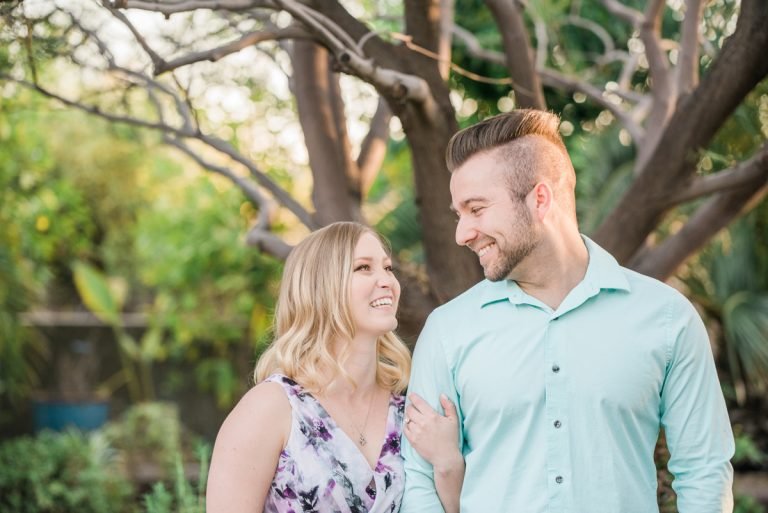 Engagement Photography | Arizona Engagement Photographers &#8211; Botanical Gardens