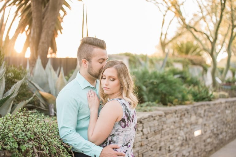 Engagement Photography | Arizona Engagement Photographers &#8211; Botanical Gardens