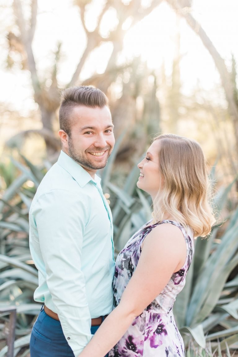 Engagement Photography | Arizona Engagement Photographers &#8211; Botanical Gardens