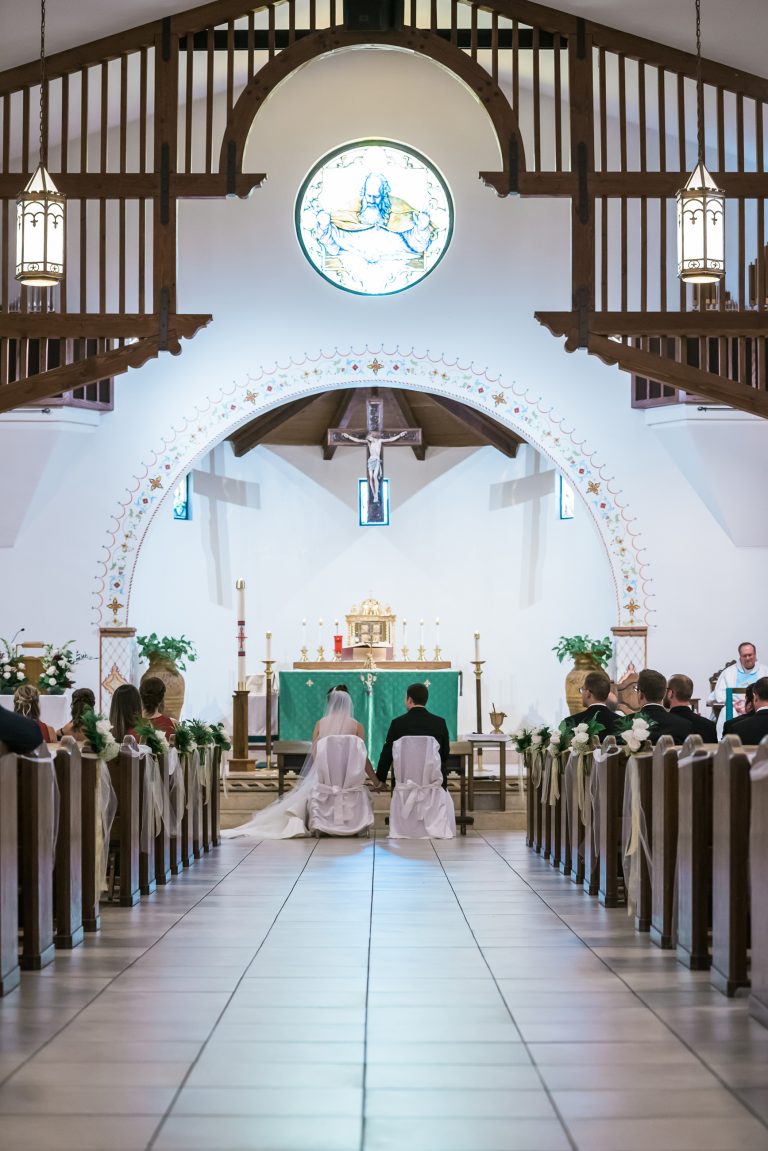 Arizona Wedding Photographers | Holy Cross Catholic Church &#8211; Mesa Arizona