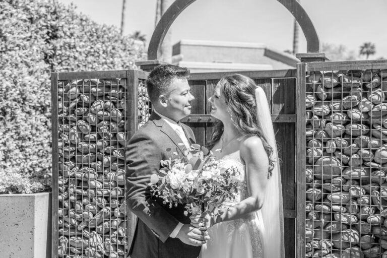 Paige and Evans Wedding Photography | Scottsdale Plaza Resort