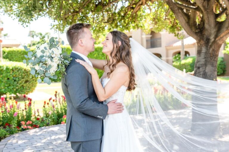 Paige and Evans Wedding Photography | Scottsdale Plaza Resort