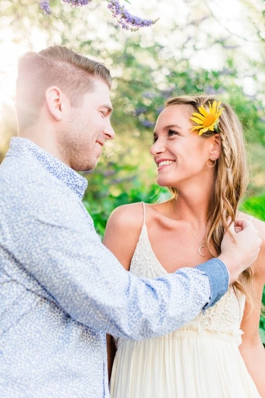 MichelleRyan_Desert-Botanical-Gardens-Engagement-80pp_w520_h779